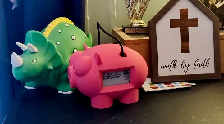 LightningPiggy in the wild 4